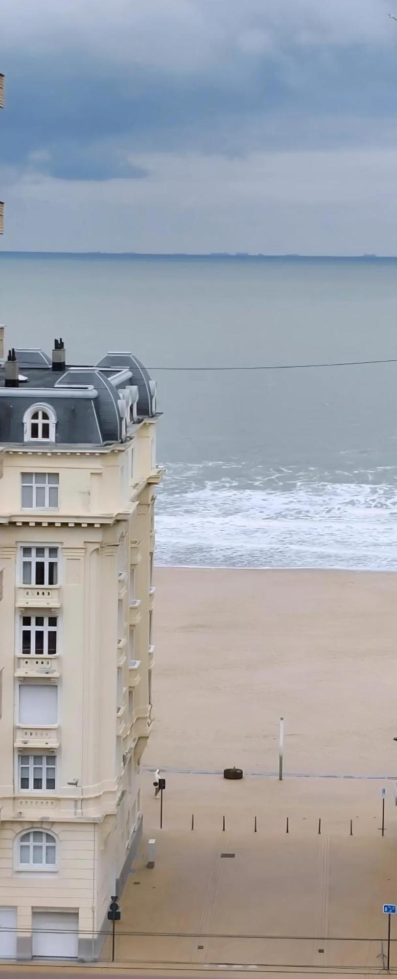 Appartement Modern 2-bedroom Near The Of T102 Oostende